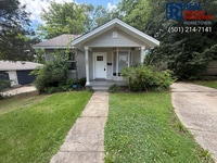 Building Photo - 504 S Maple St