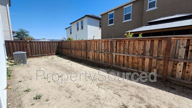 Building Photo - 17832 Reunion St