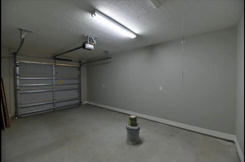 Building Photo - 6150 Hansen Blvd