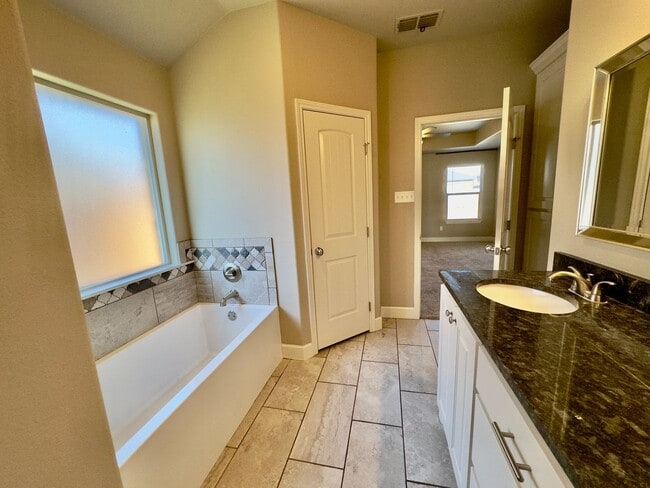 Building Photo - Cooper ISD beauty