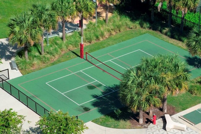 Building Photo - 1120 E Kennedy Blvd