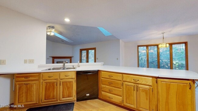 Building Photo - 1236 Rays Bridge Rd