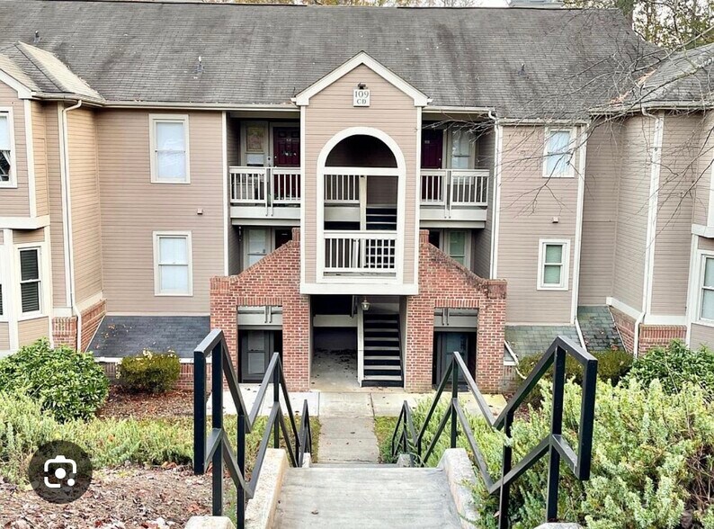 Building Photo - 109 Killam Ct