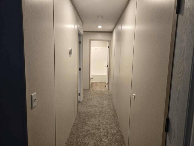 Building Photo - 613 Polk St