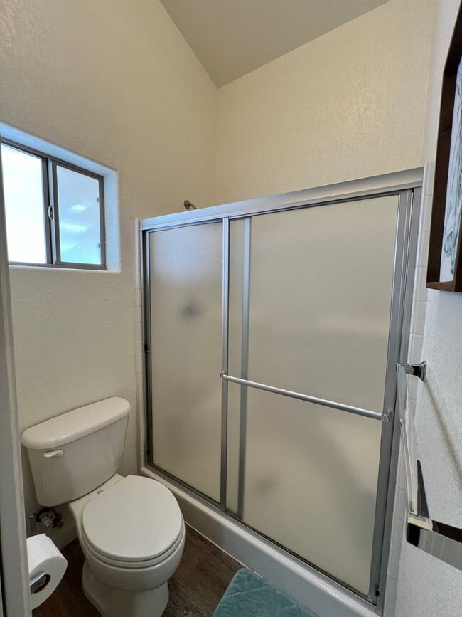 Building Photo - FURNISHED SHORT TERM RENTAL!