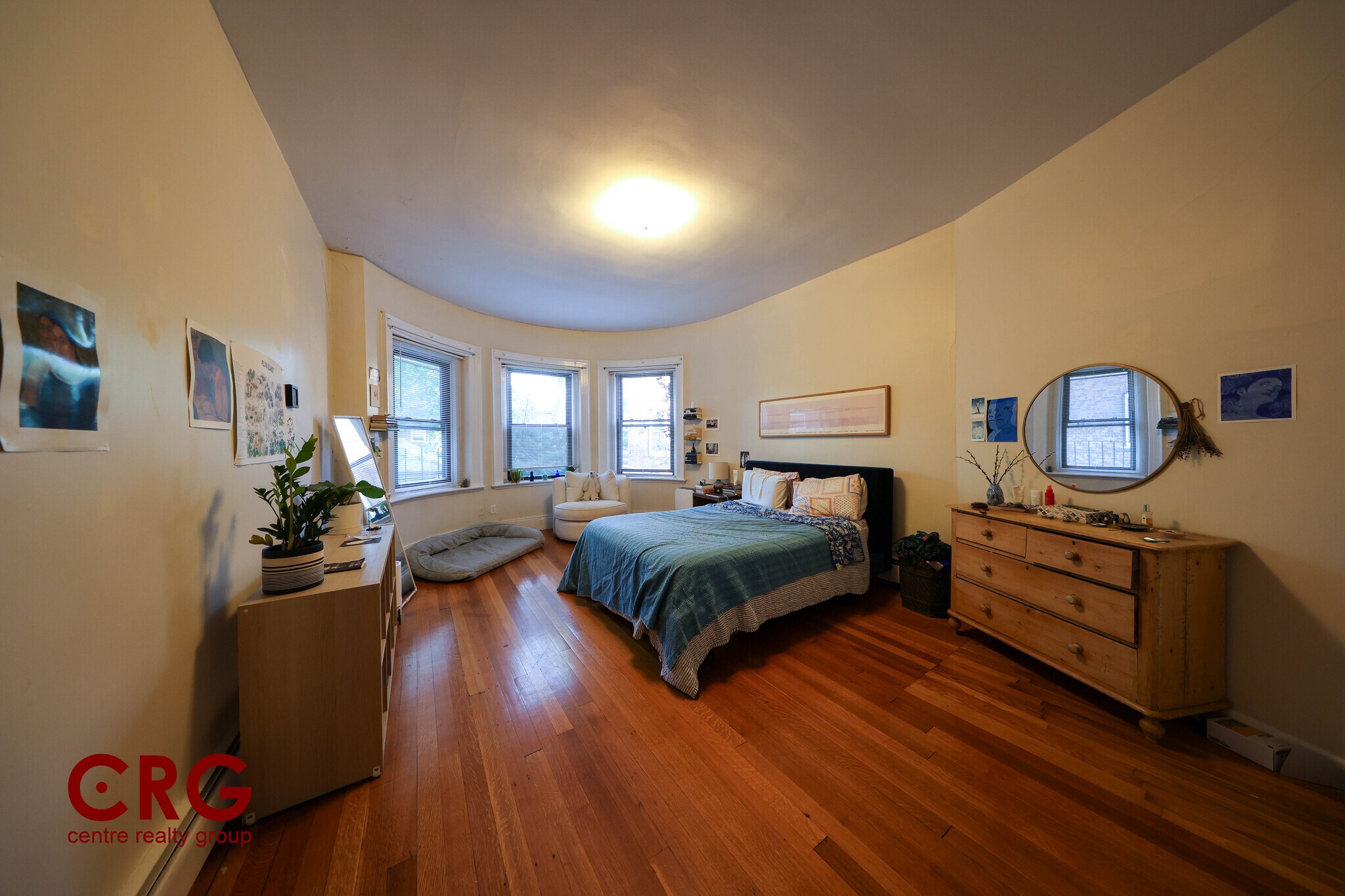 Building Photo - 1728 Beacon St