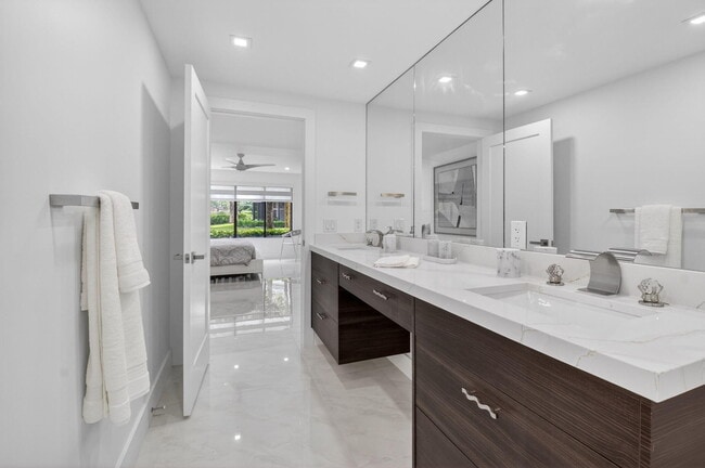 Building Photo - 15322 Strathearn Dr