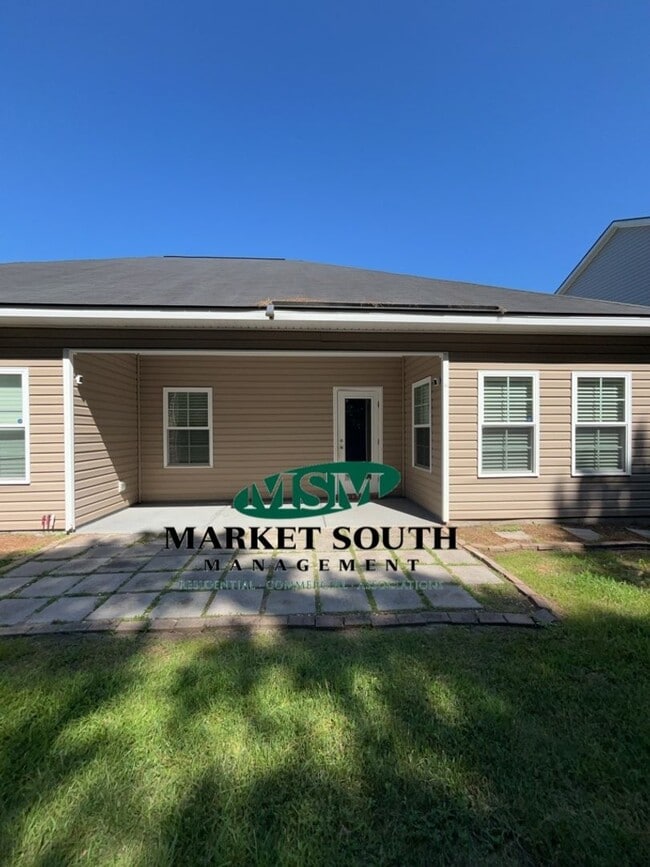 Building Photo - BEAUTIFUL WAVERLY HOME! AVAILABLE JULY 1- APPOINTMENT NEEDED TO VIEW