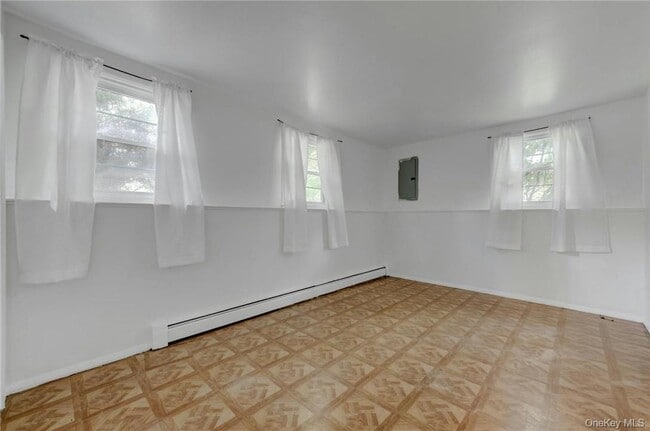 Building Photo - 25 Cragmere Rd