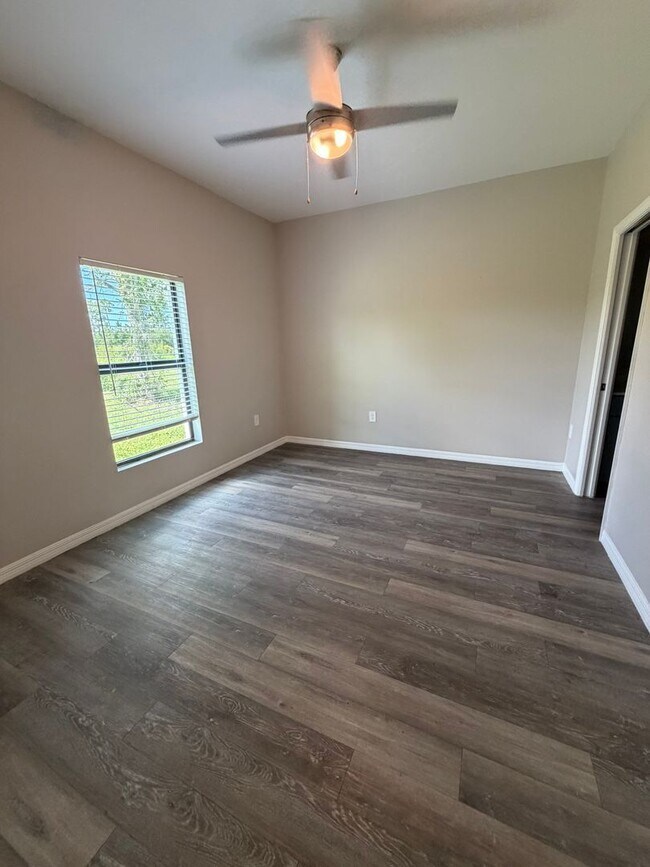 Building Photo - 26315 Explorer Rd