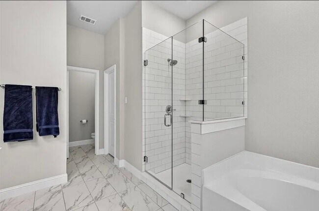Building Photo - 14044 Falcon Ranch Dr