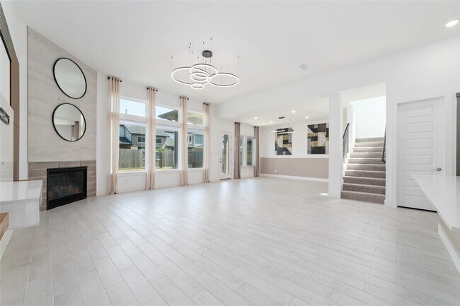 Building Photo - 32018 Crested Knl Ct