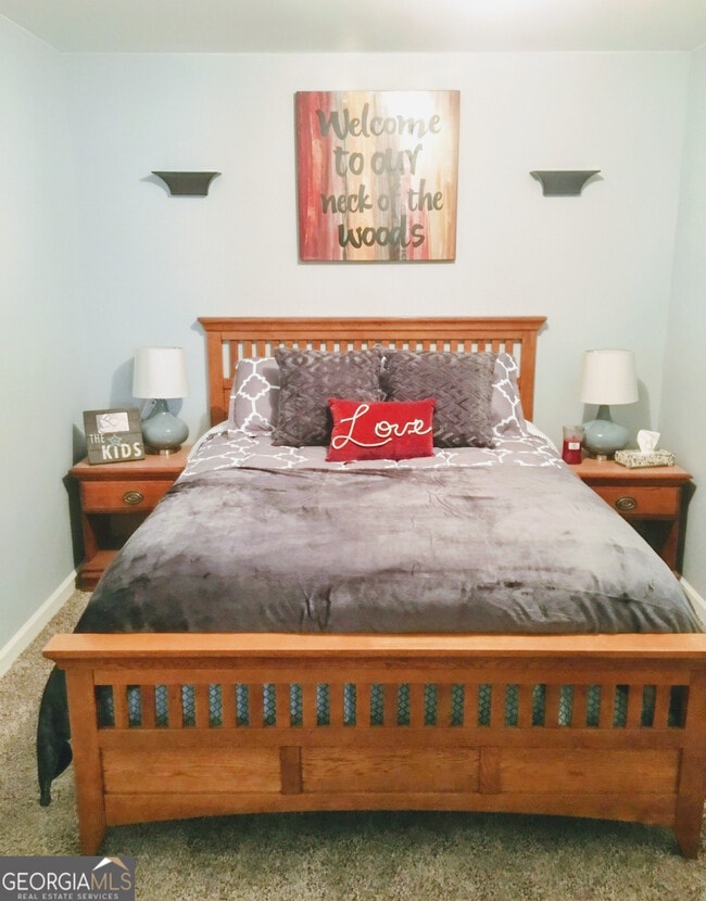 Building Photo - 141 Feldspar Dr