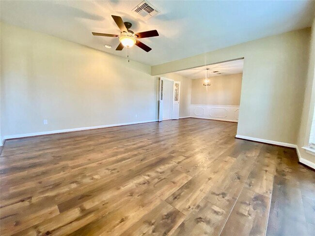 Building Photo - 2206 Tannehill Dr