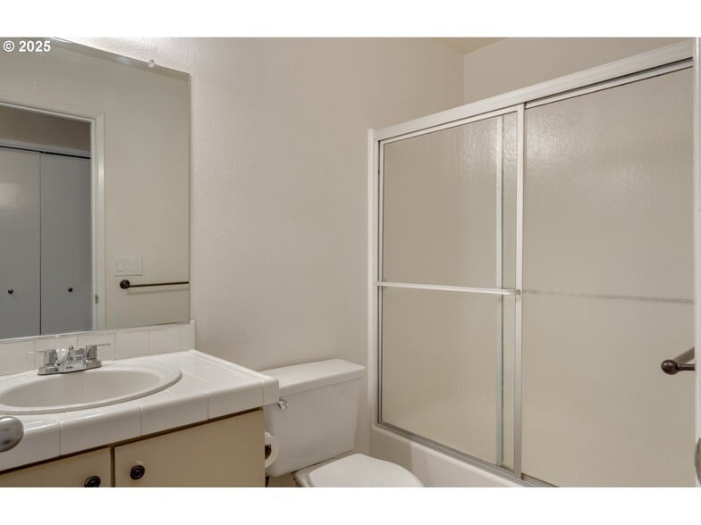 Building Photo - 86 Kingsgate Rd