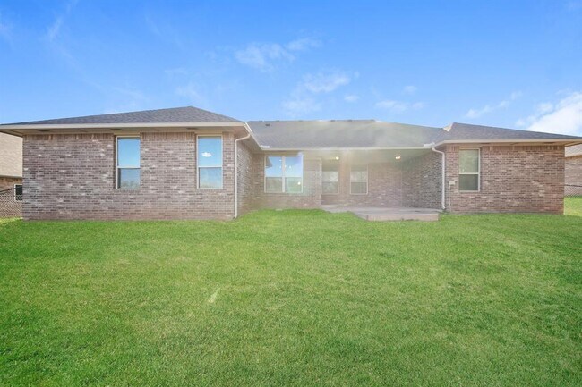 Building Photo - 207 Casey Ln