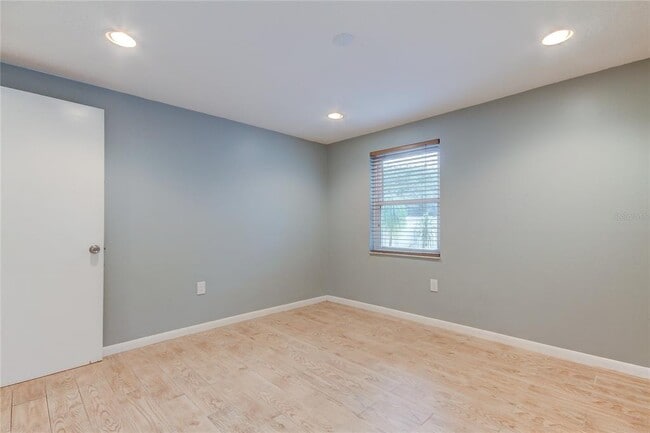 Building Photo - 2925 W Tyson Ave