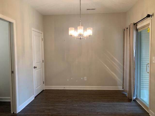Building Photo - 1308 Russell Springs Dr