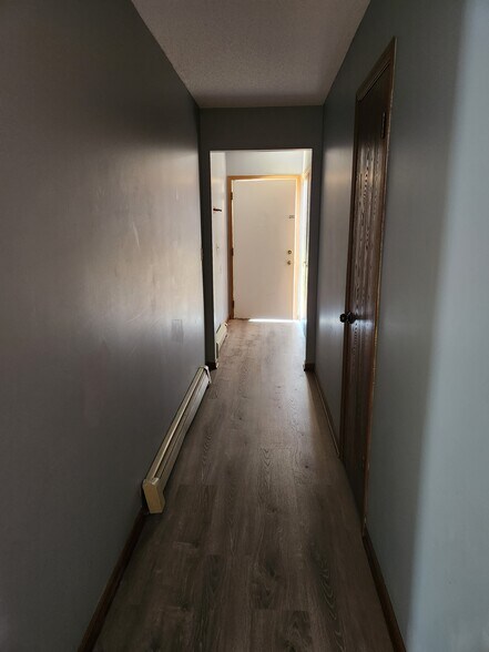 Building Photo - 1316 w Norton ave