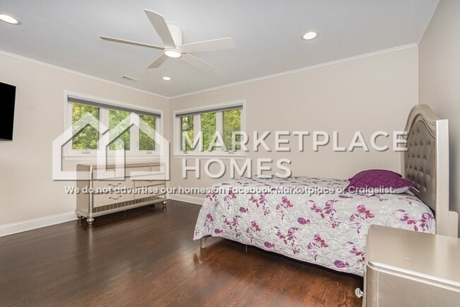 Building Photo - 13140 S 86th Ave