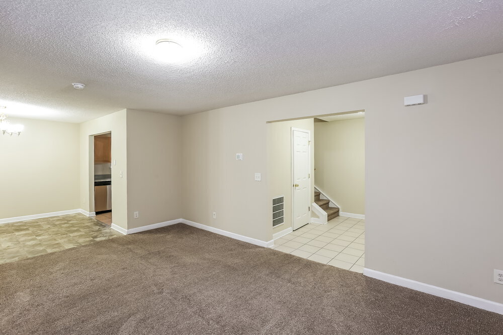 Building Photo - 6207 Day Lilly Ln