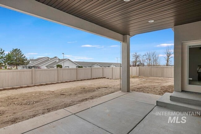 Building Photo - 547 Cyn Fls Dr