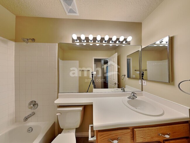 Building Photo - 3595 S Feulner Dr