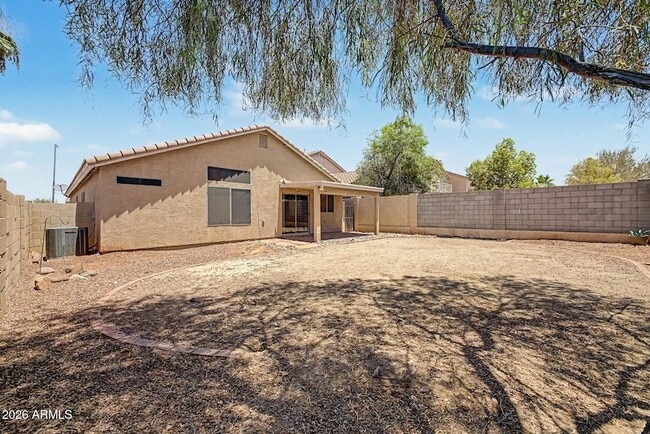 Building Photo - 905 E Potter Dr