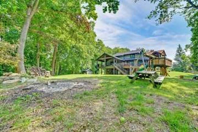 Building Photo - Beautiful Home in Cincinnati!!