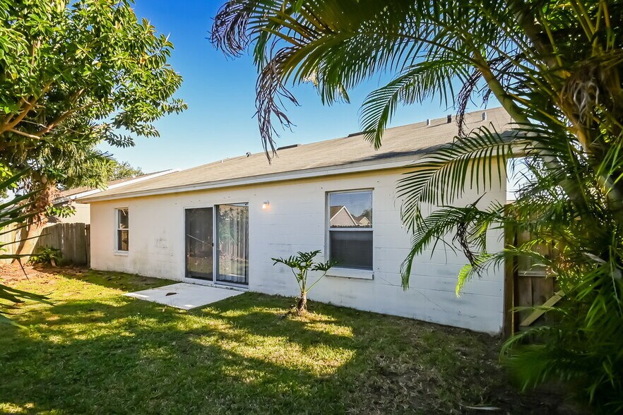 Building Photo - 123 Lookout Dr