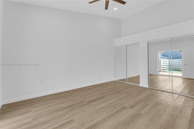 Building Photo - 13737 SW 147th Cir Ln