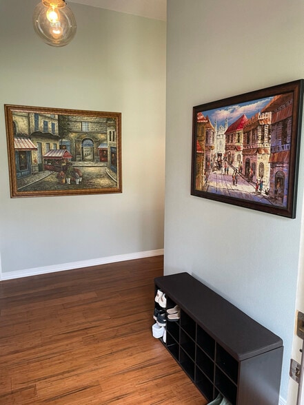 Building Photo - 3115 Marshall Dr