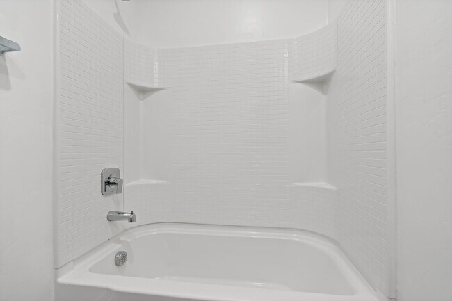 Building Photo - 12437 W Old Farm Dr