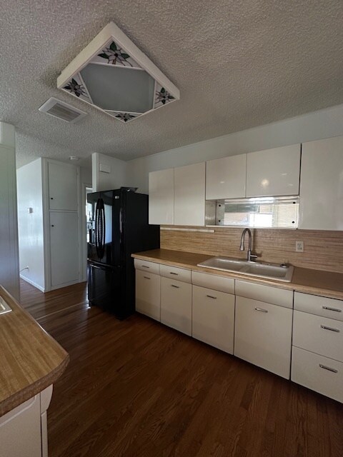 Building Photo - 1259 Buccaneer Dr