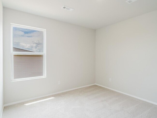 Building Photo - 3404 SW Endearment St