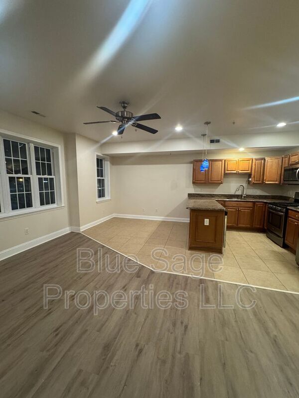 Building Photo - 432 E Baltimore Ave