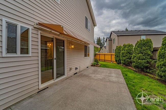 Building Photo - 8304 NE 158th Ave