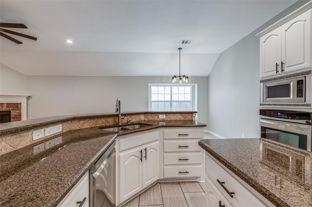 Building Photo - 3003 Quail Hollow