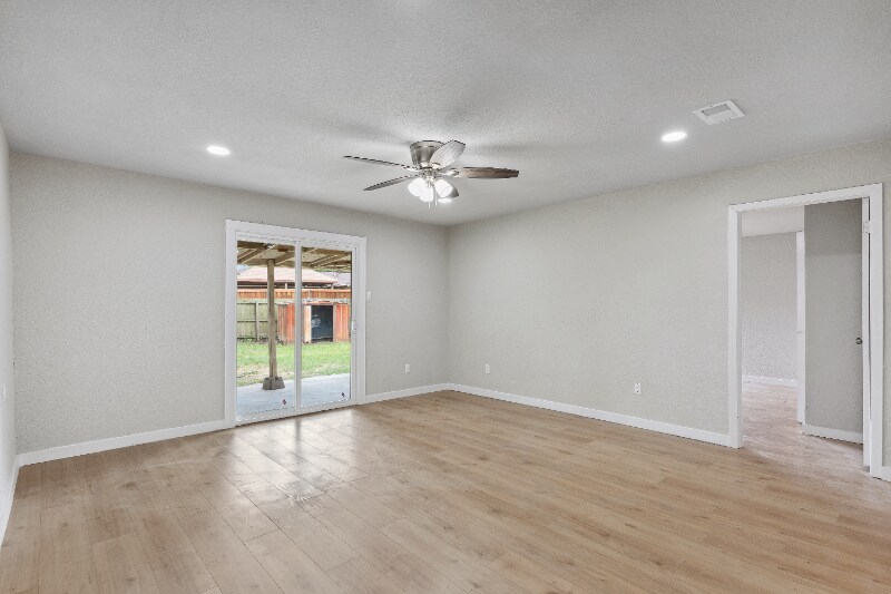 Building Photo - 2104 Richland Dr