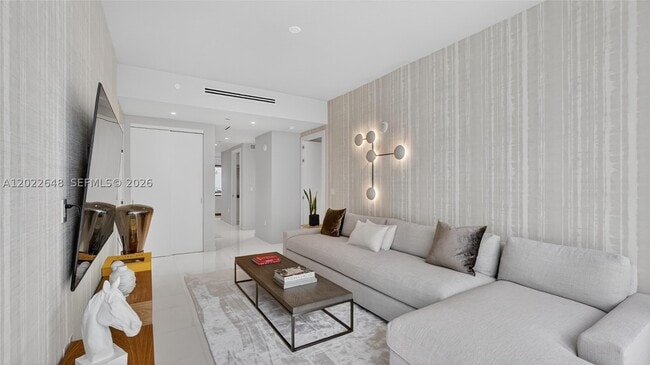 Building Photo - 300 Biscayne Blvd