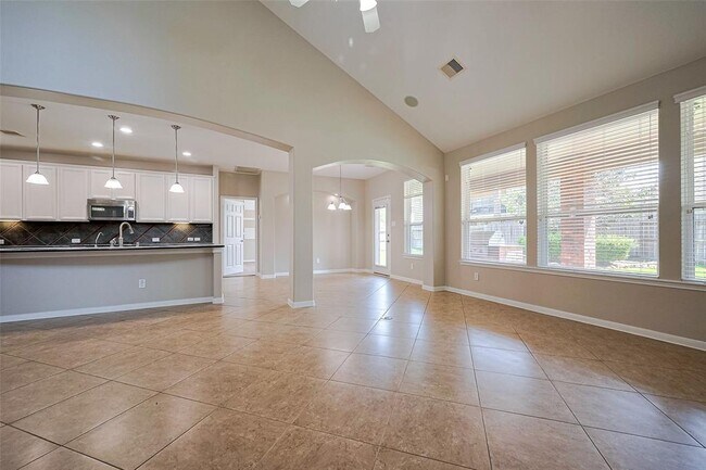 Building Photo - 5627 Granite Falls Ln