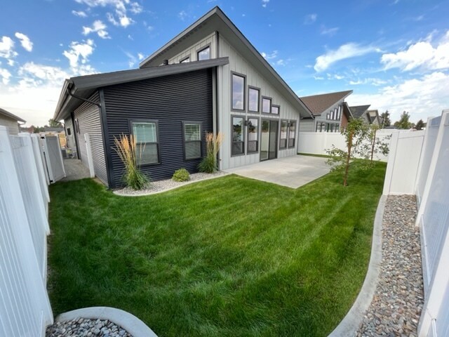 Building Photo - 1520 W Moselle Dr