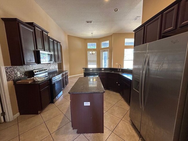 Building Photo - 854 Kazaros Cir