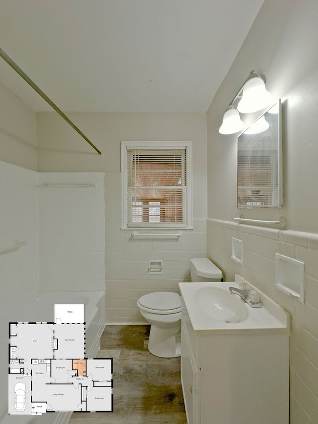 Building Photo - Spacious 3-Bed/2-Bath Home in Killough Springs