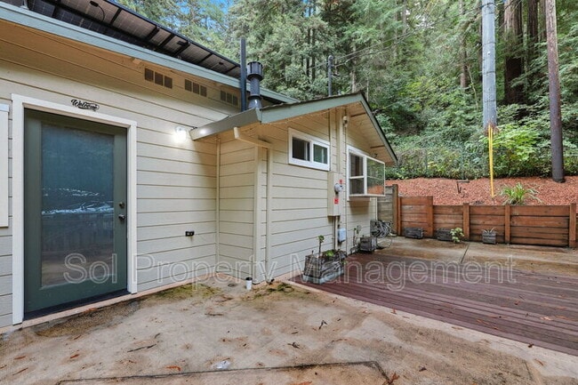 Building Photo - 245 Blue Ridge Dr