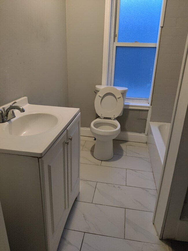 Building Photo - 135 N 51st St