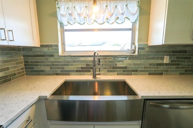 Building Photo - 1204 Harkness Way