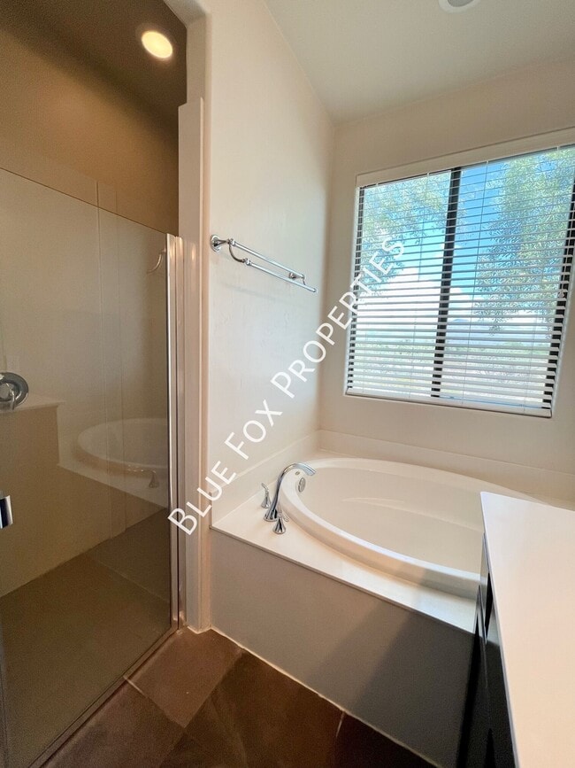 Building Photo - 3980 W Kiley Ct