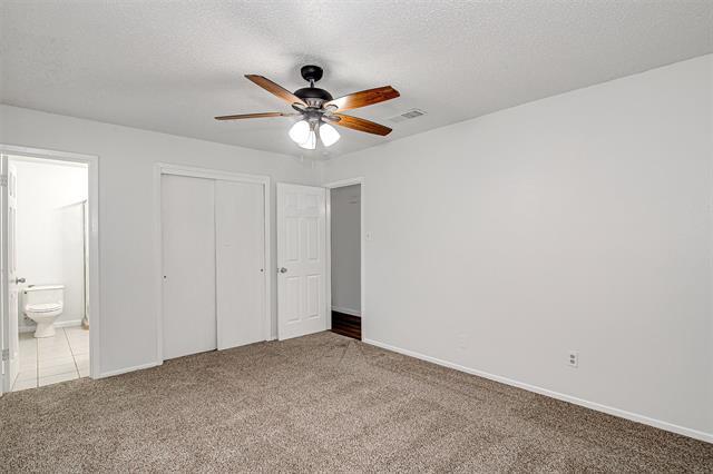 Building Photo - 207 Stefanie St