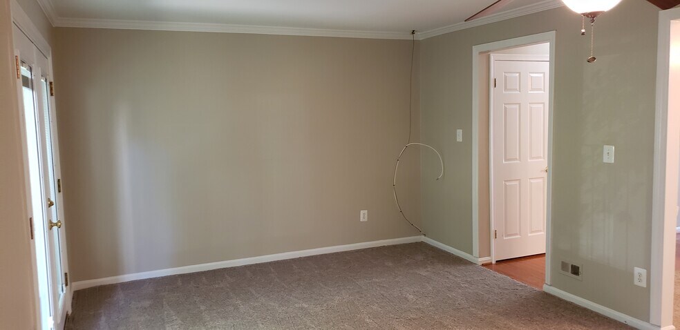 Building Photo - 9164 Broken Oak Pl